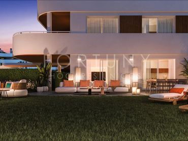 Erdgeschosswohnung mit Pool zum Verkauf in Avenida de Andalucía 28
