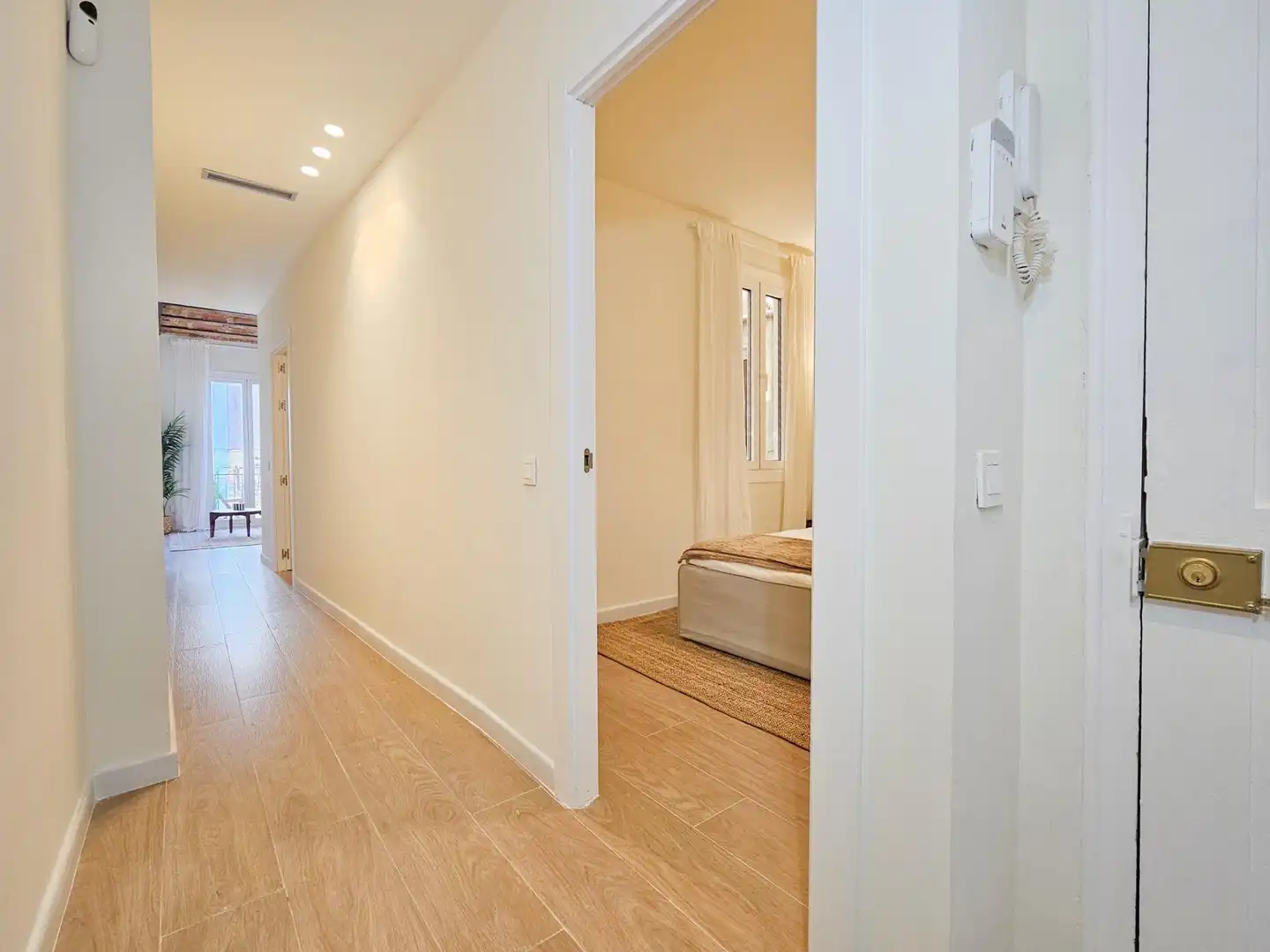 Flat with balcony for sale in Carrer MONISTROL, imagen 19