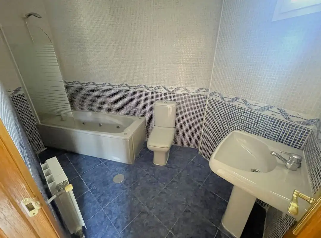 Bathroom of Duplexes for sale in Toledo  with Heating and Swimming Pool