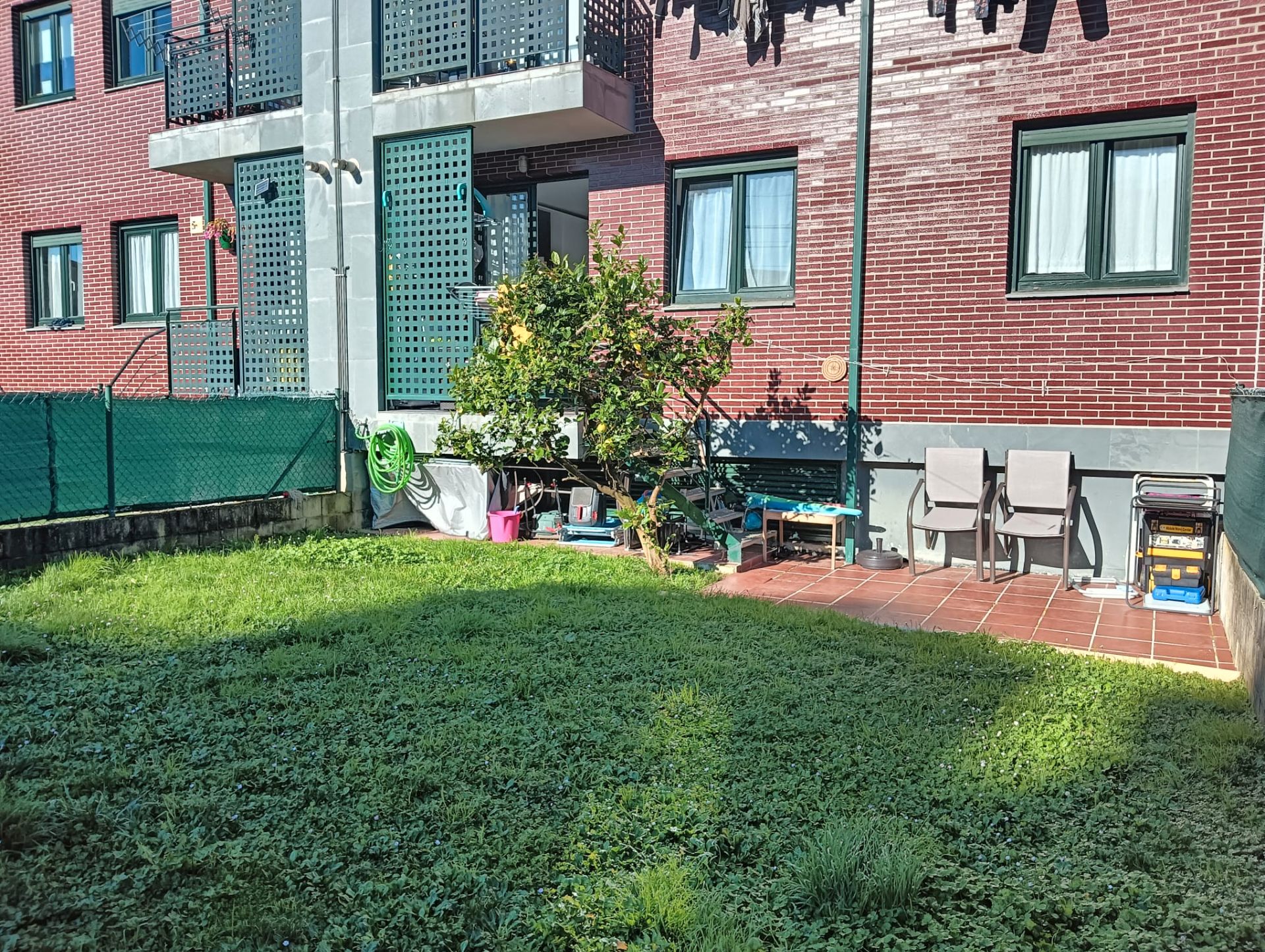 Jardí de Planta baixa en venda en Piélagos amb Calefacció, Jardí privat i Traster