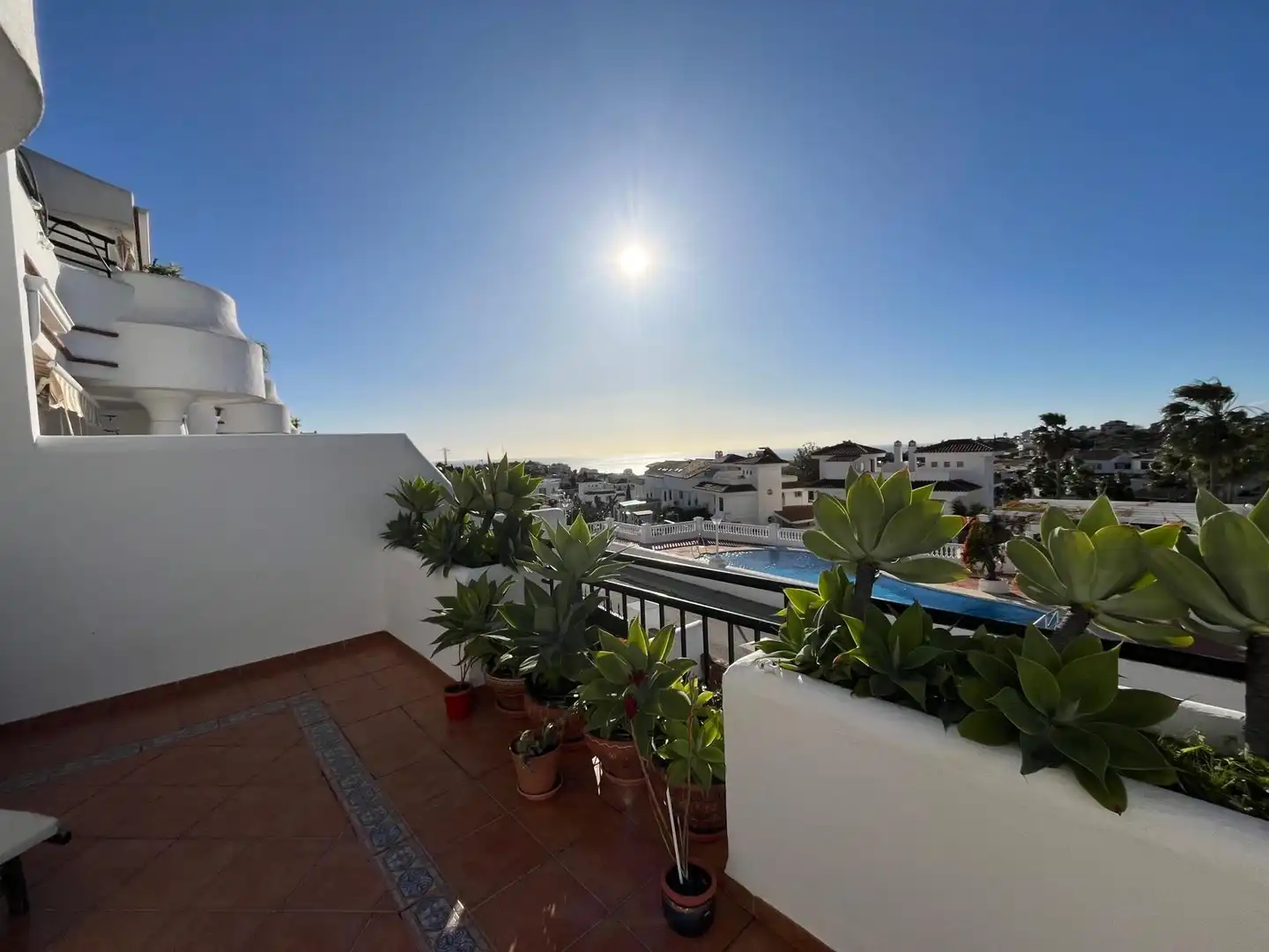 Vista exterior de Casa adosada en venta en Benalmádena con Aire acondicionado, Calefacción y Terraza