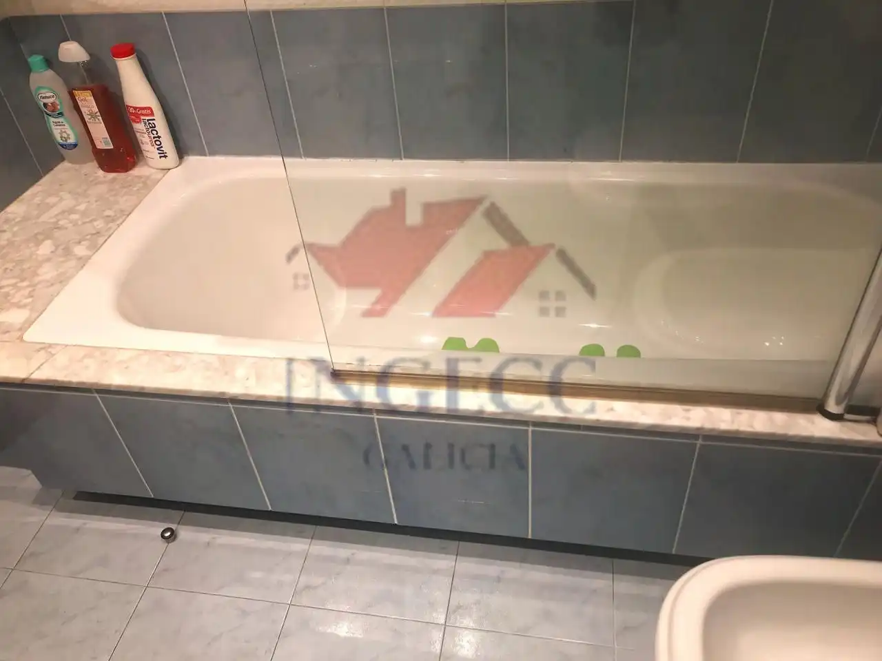 Baño de Piso en venta en Miño con Calefacción, Parquet y Terraza