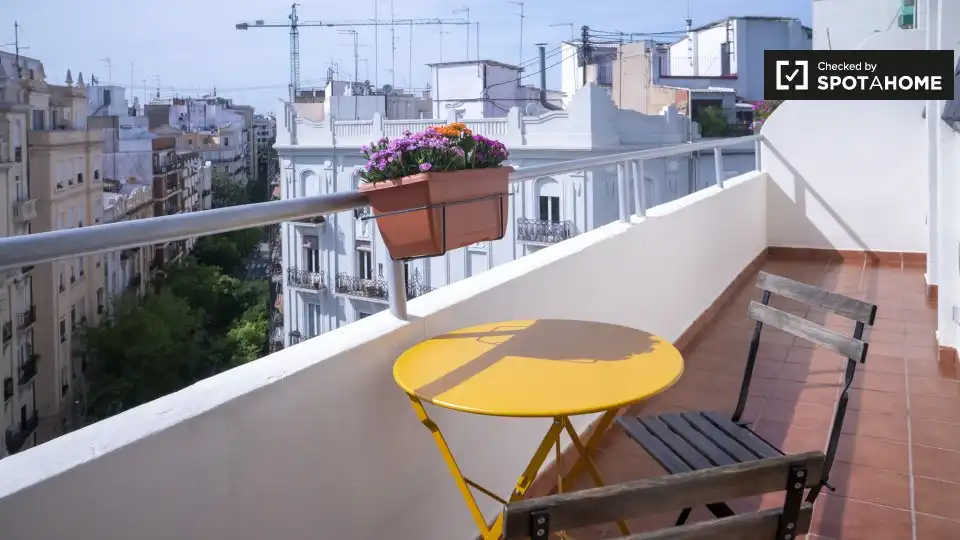Flat with terrace to rent in L'Eixample, imagen 5