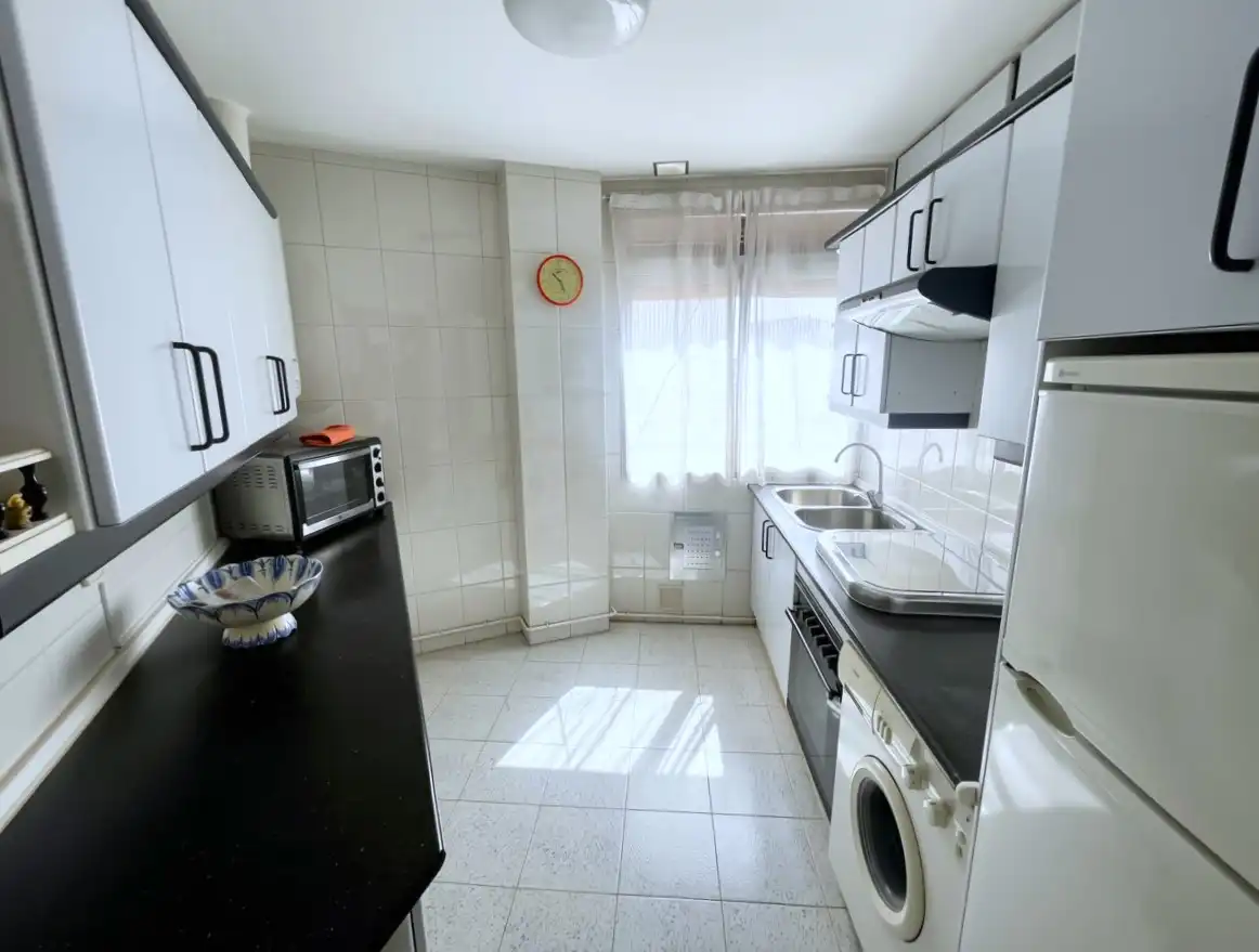 Cocina de Piso en venta en Madrid con Calefacción