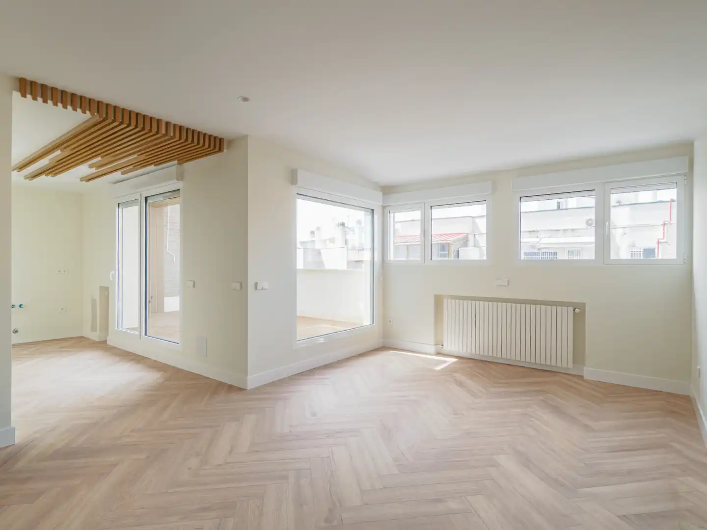 Sala d'estar de Àtic en venda en Madrid amb Aire condicionat, Calefacció i Parquet