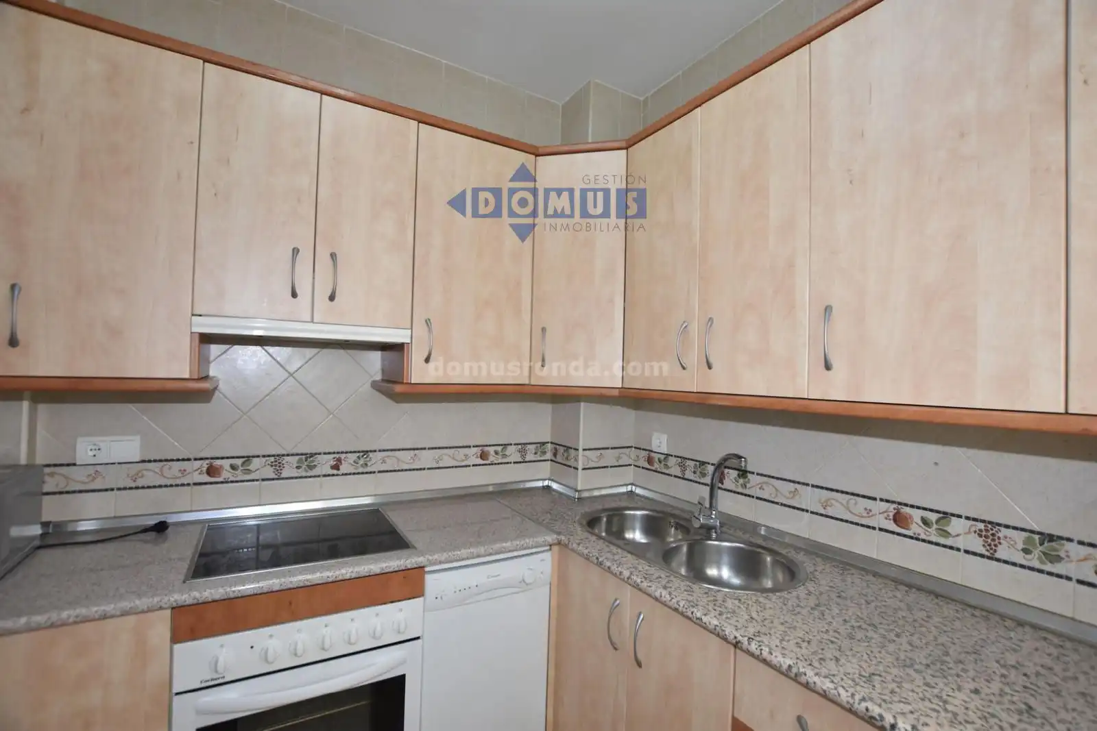 Küche von Wohnung zur Miete in Ronda mit Heizung und Möbliert