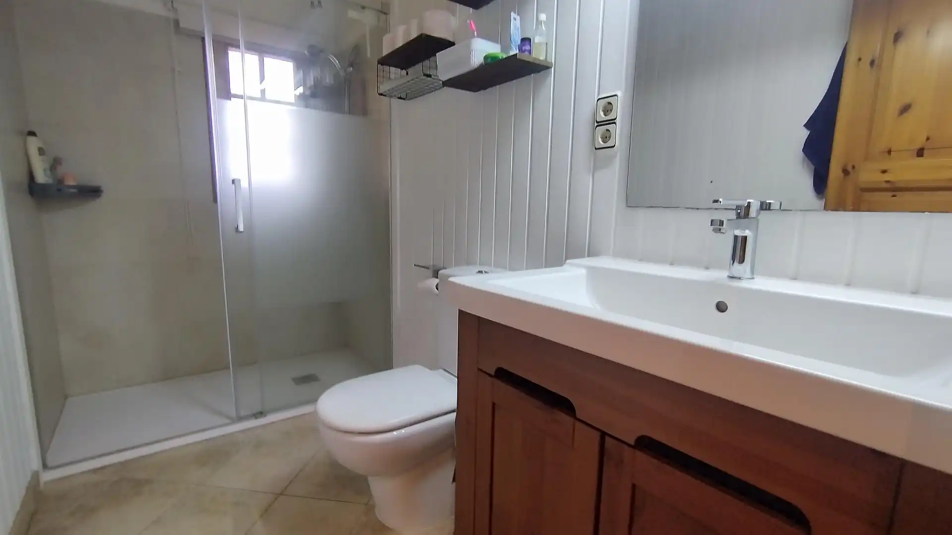 Badezimmer von Haus oder Chalet zum Verkauf in Sant Pere de Vilamajor mit Klimaanlage, Heizung und Privatgarten