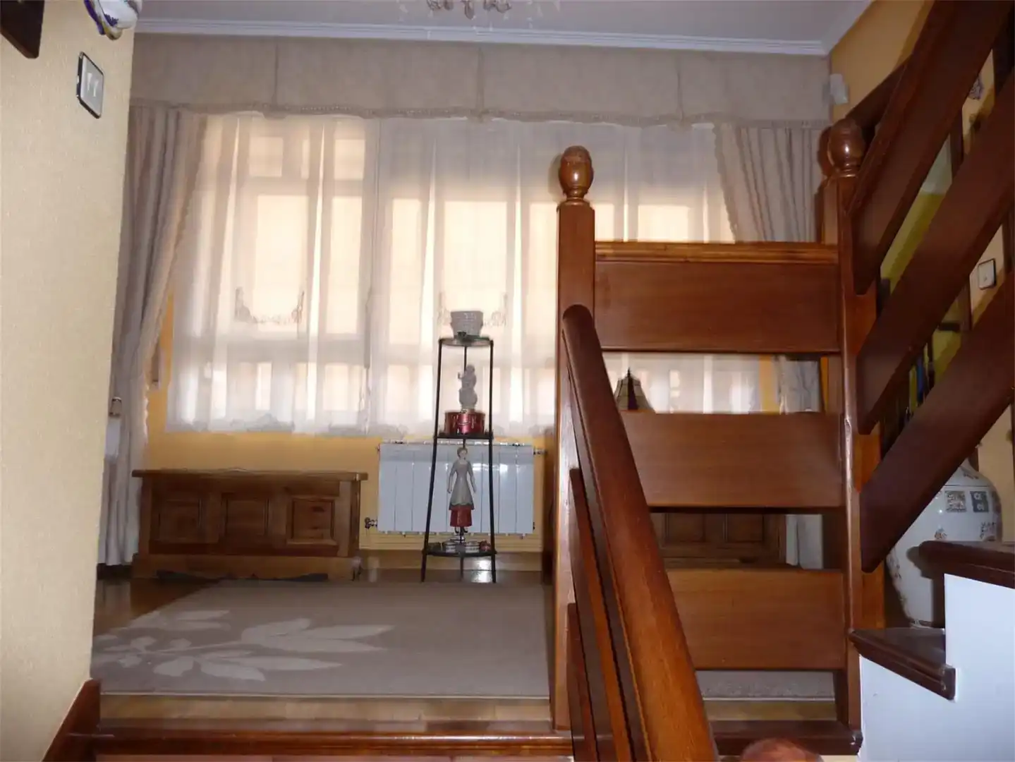 Dormitori de Casa o xalet en venda en Miranda de Ebro amb Jardí privat, Parquet i Traster