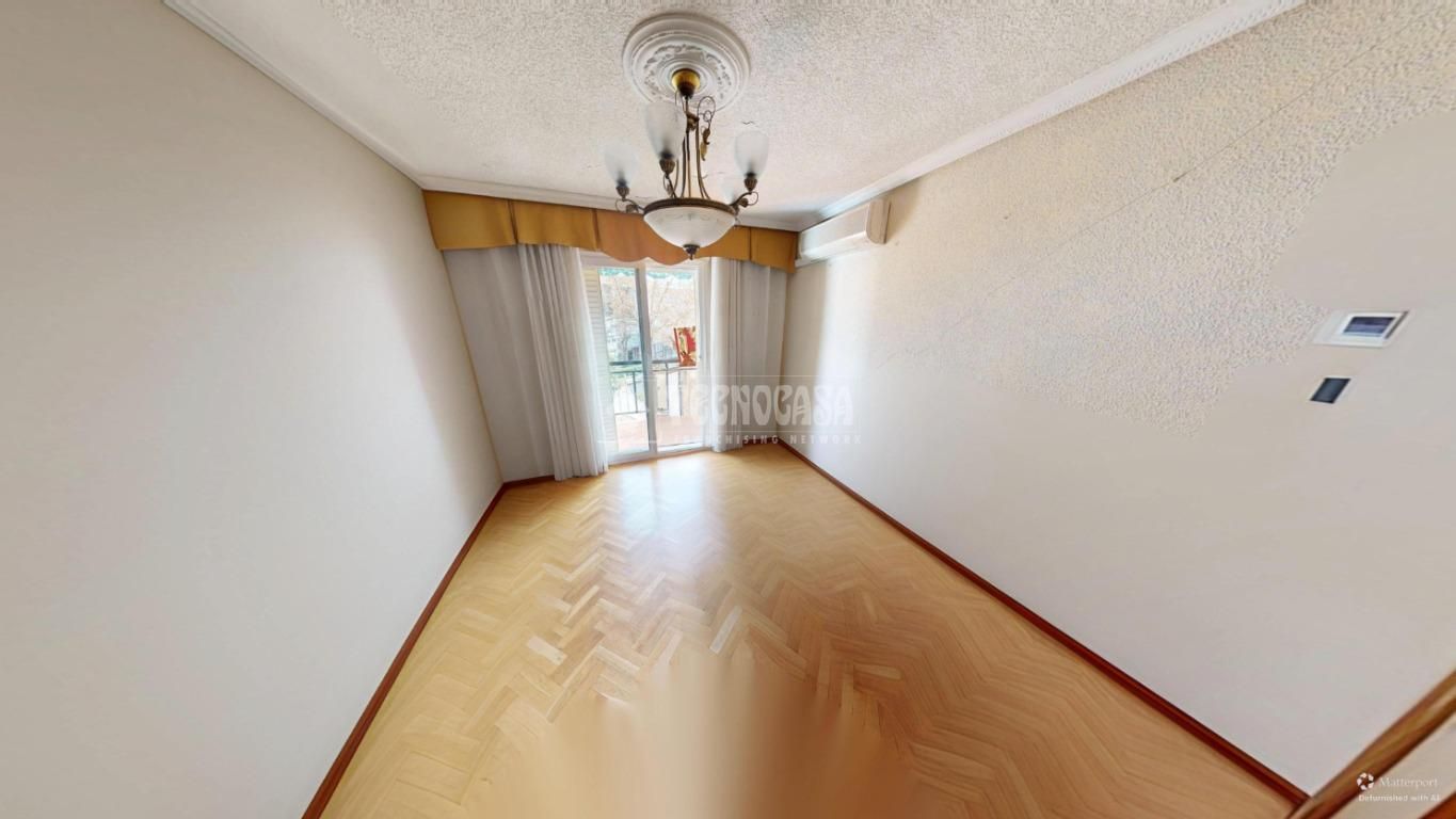 Dormitori de Pis en venda en Leganés