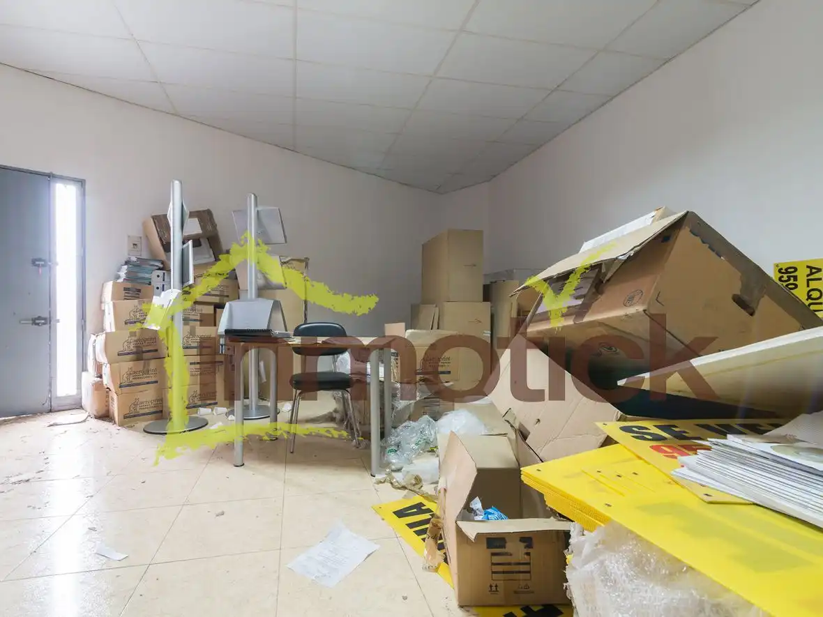 Local comercial en venda a Las Torres - Guadalupe, imagen 3