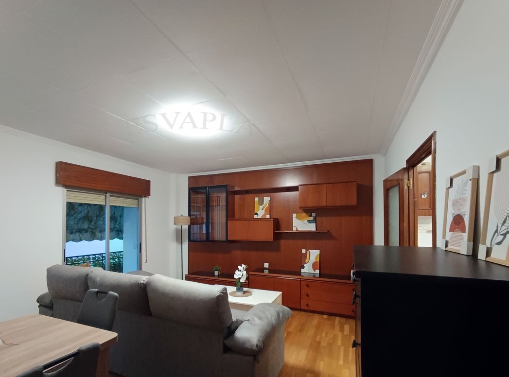 Sala de estar de Piso de alquiler en Alicante / Alacant con Amueblado, Horno y Lavadora