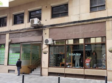 Gewerbefläche zur Miete in Casco Antiguo