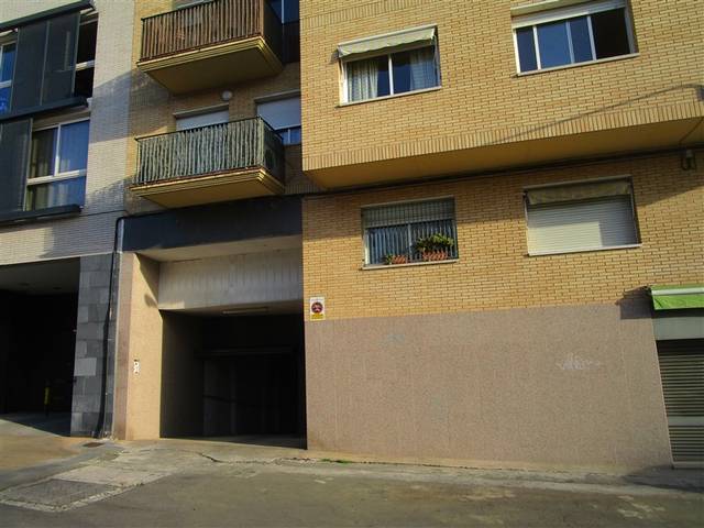 Garaje en Venta en C/ Manuel de Falla en Zona Esportiva