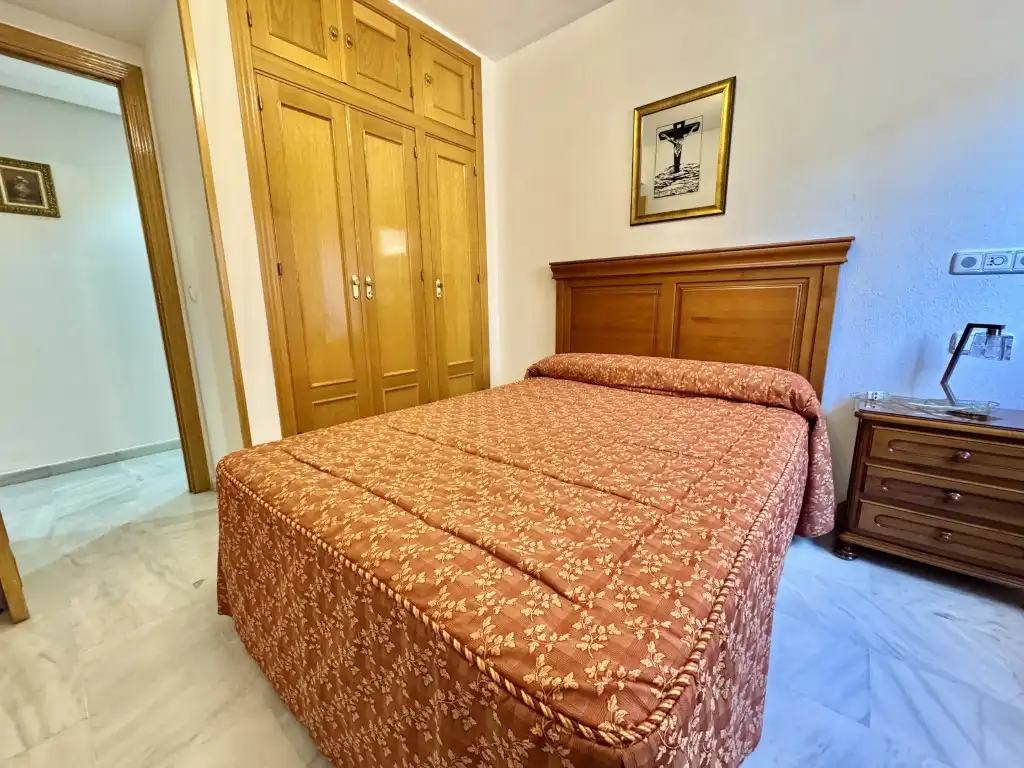 Schlafzimmer von Wohnung zum Verkauf in Córdoba mit Klimaanlage
