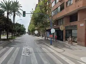 Local comercial de lloguer a Avinguda Oscar Espla 23, imagen 6