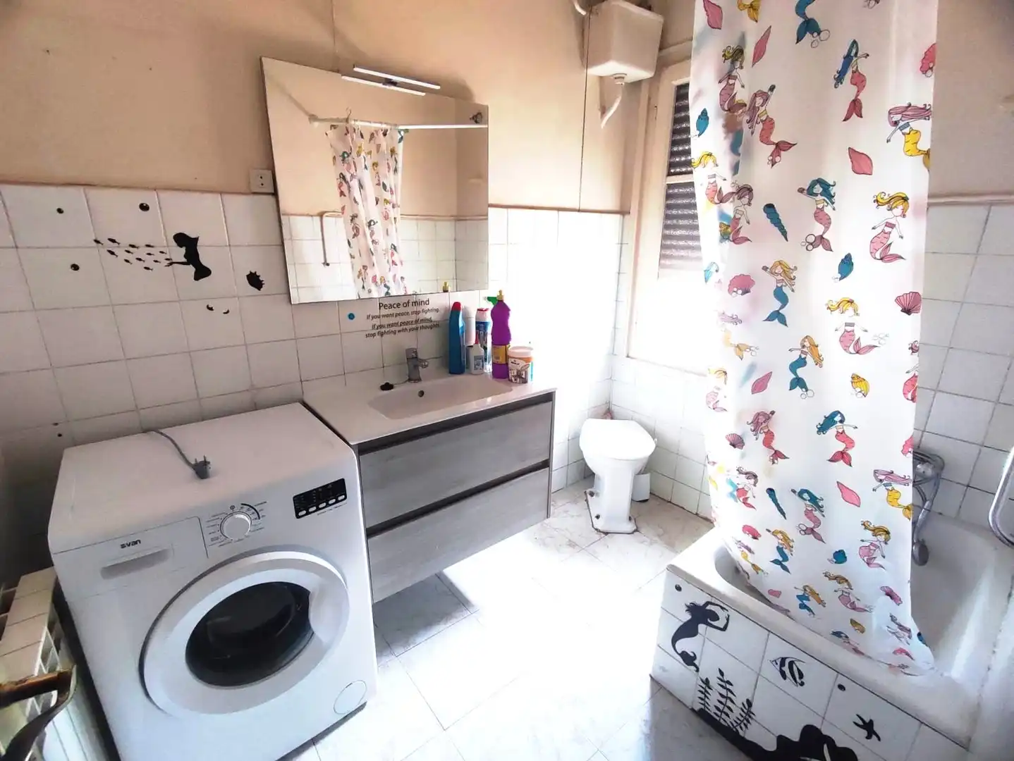 Baño de Piso en venta en Barbastro con Calefacción, Terraza y Amueblado