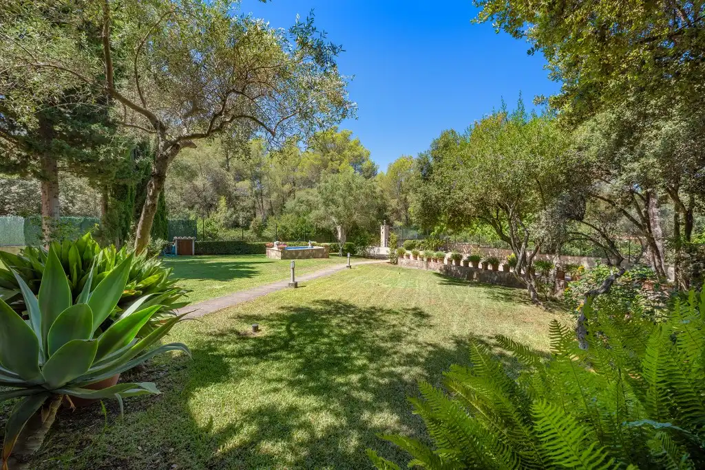 Jardín de Finca rústica en venta en Pollença con Aire acondicionado, Calefacción y Jardín privado