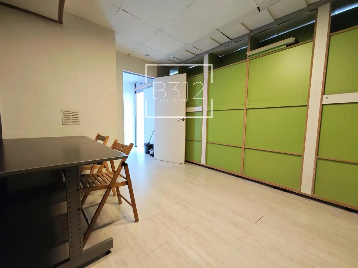 Local comercial de lloguer a Josep Tarradellas, imagen 11