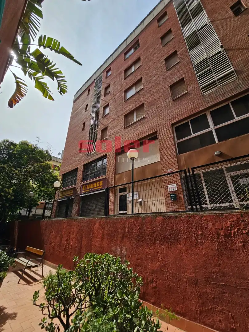 Exterior view of Flat for sale in Sant Cugat del Vallès  with Air Conditioner, Heating and Terrace