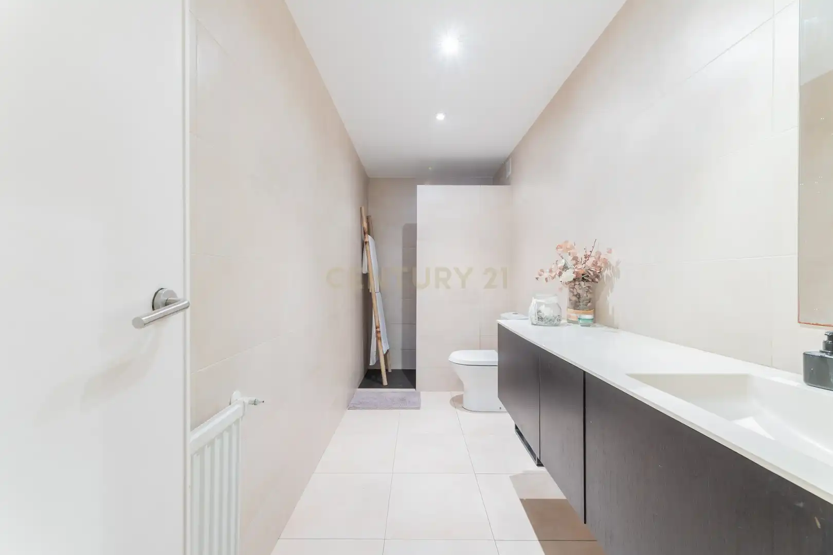 Baño de Piso en venta en Valencia con Aire acondicionado, Trastero y Balcón