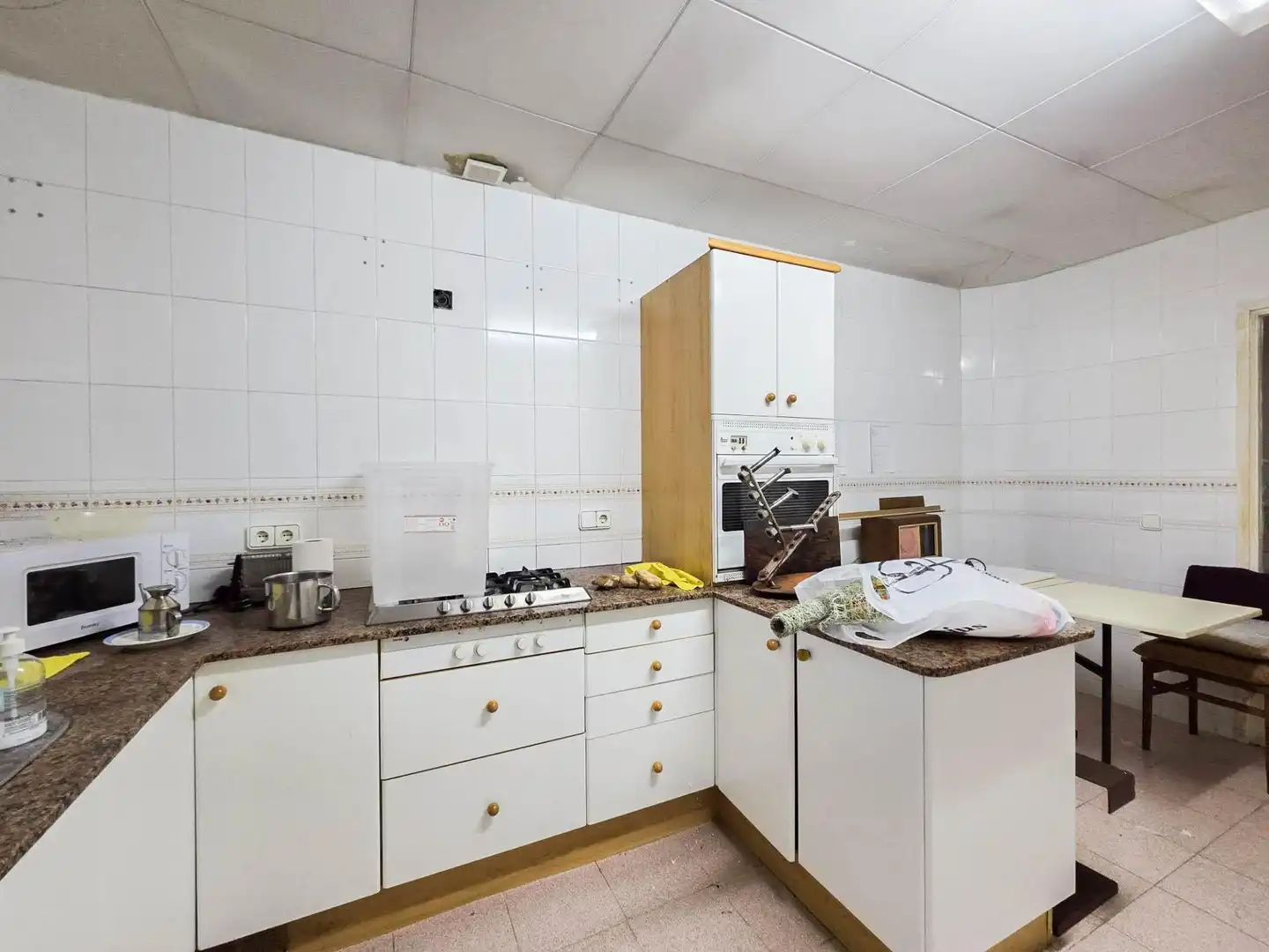 Cocina de Casa adosada en venta en El Papiol con Calefacción, Jardín privado y Terraza