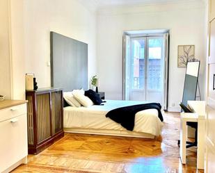 Dormitori de Apartament per a compartir en  Madrid Capital amb Calefacció, Moblat i Forn