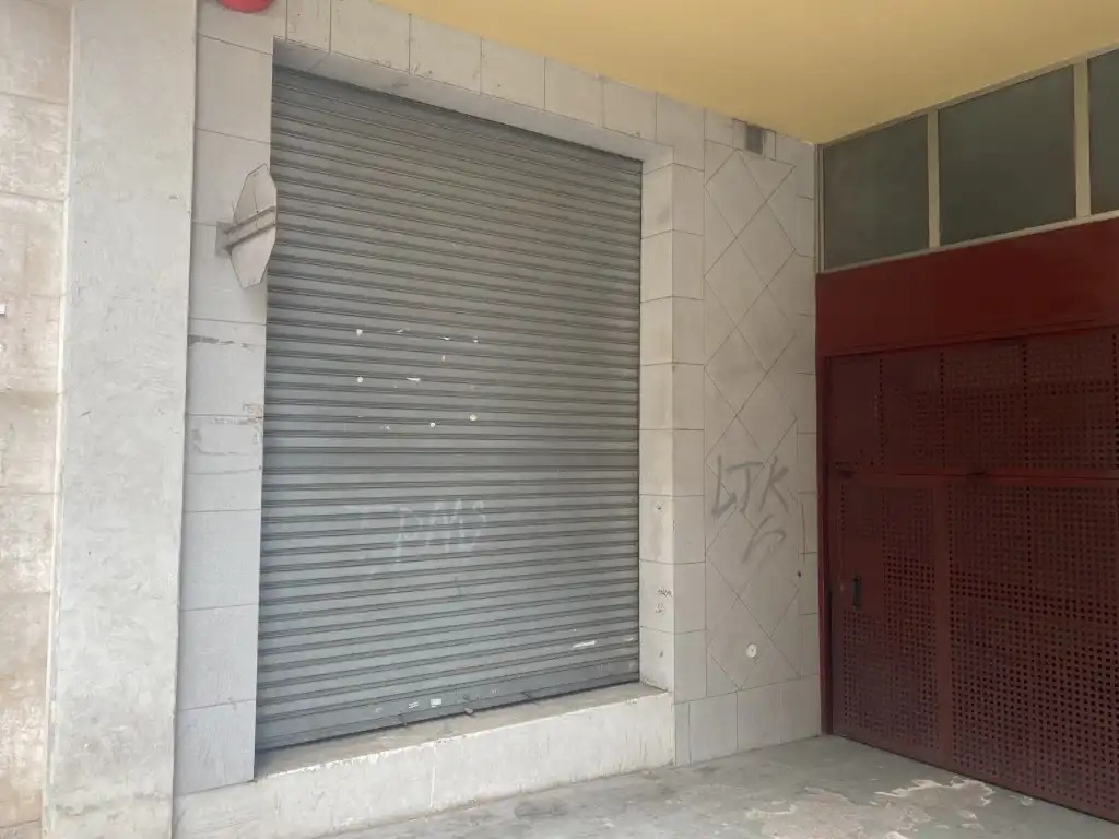 Local comercial en venda a Calle Maternitat D'Elna