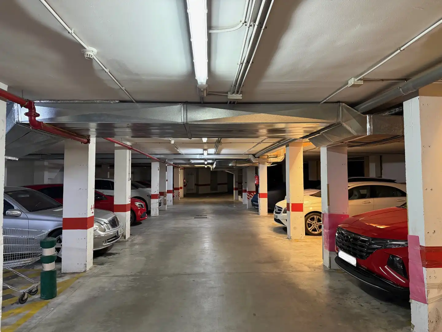 Parkplatz von Garage zum Verkauf in Ogíjares