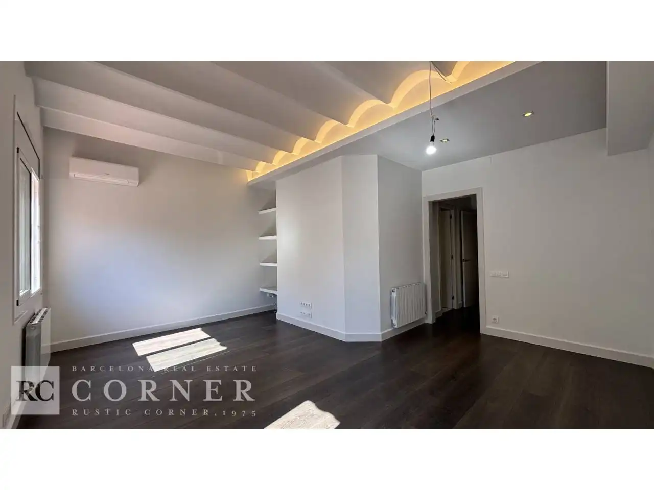 Attic for sale in Barcelona  with Air Conditioner, Heating and Parquet flooring