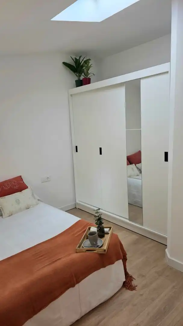 Dormitori de Àtic en venda en  Logroño amb Calefacció, Traster i Moblat