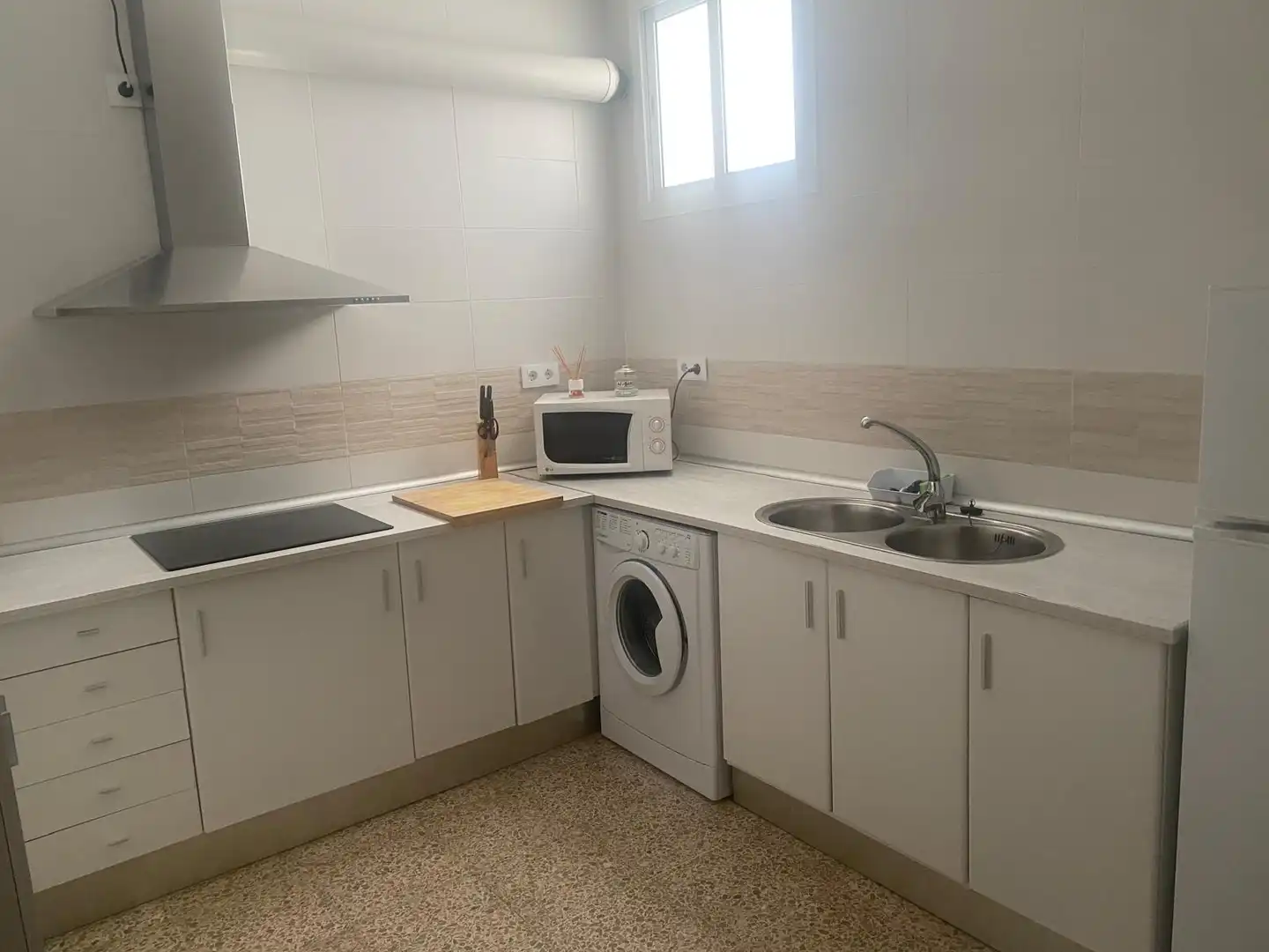 Cocina de Piso en venta en Alcalá del Río con Aire acondicionado, Terraza y Amueblado