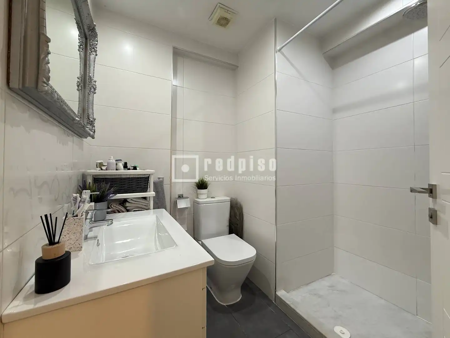Baño de Piso en venta en Málaga con Aire acondicionado y Amueblado
