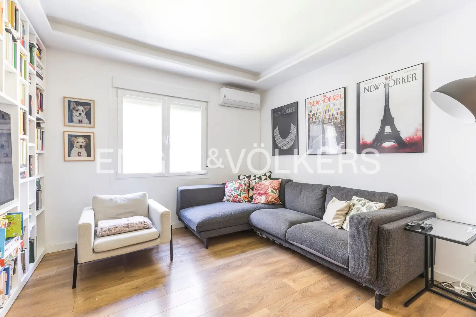 Sala d'estar de Pis en venda en Madrid amb Aire condicionat i Calefacció