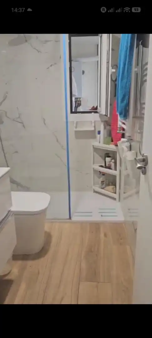 Bany de Apartament per a compartir en Collado Villalba amb Moblat, Microones i Balcó