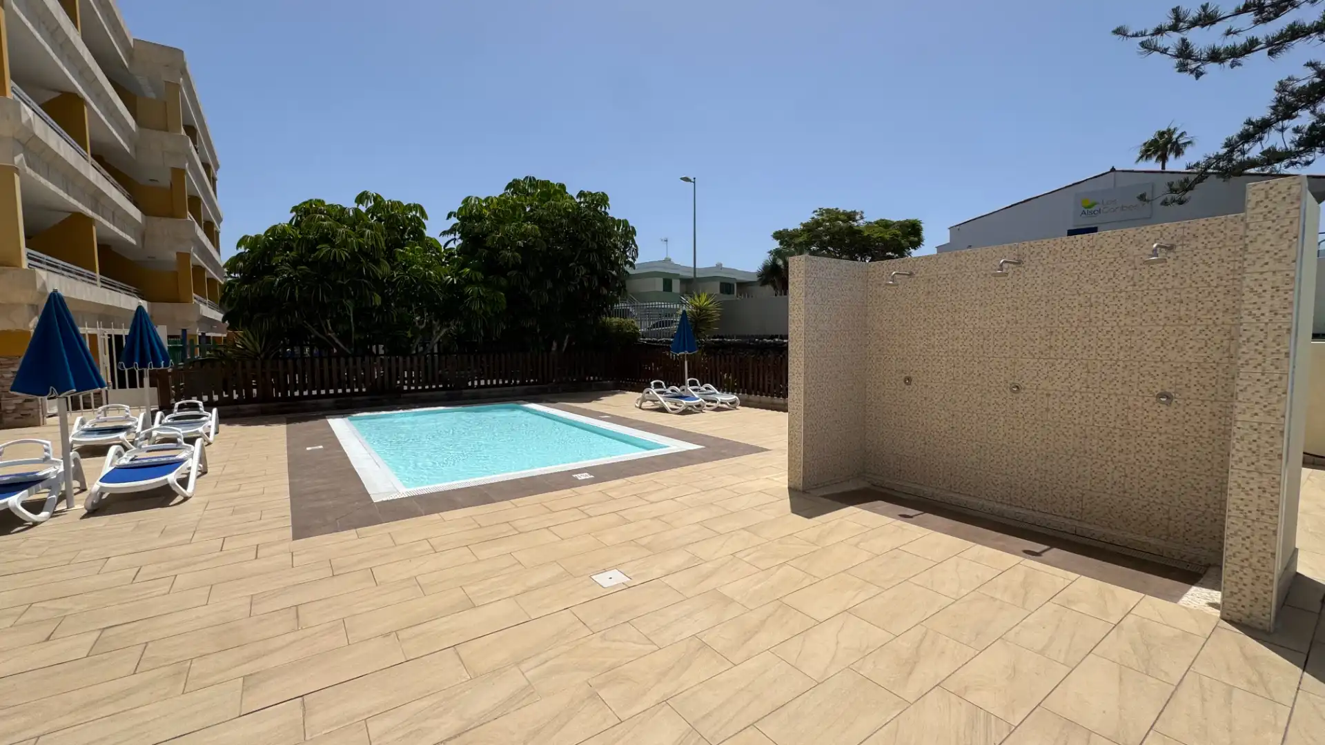 Piscina de Pis de lloguer en San Bartolomé de Tirajana amb Piscina, Moblat i Forn