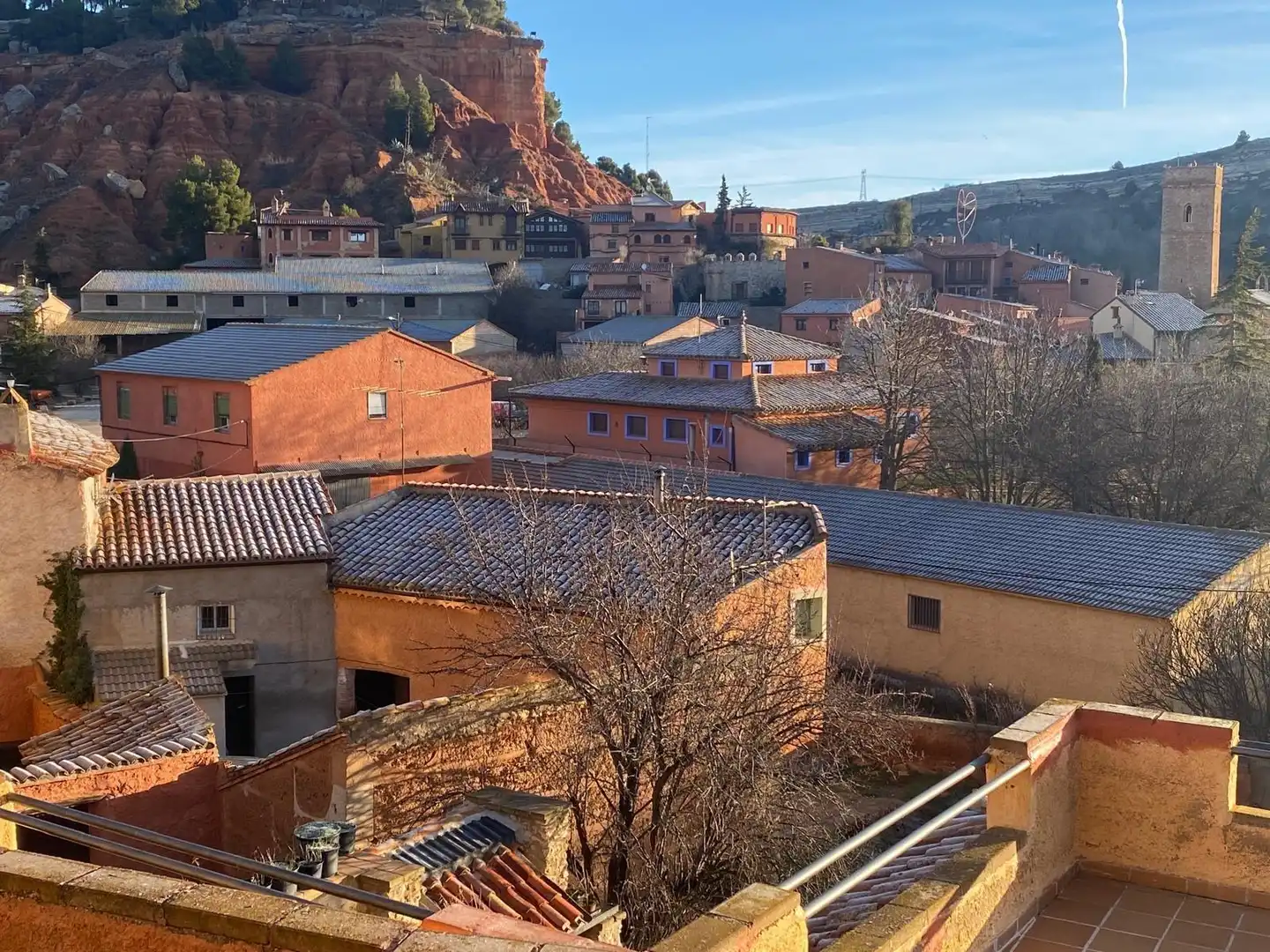 Vista exterior de Edificio en venta en Anento