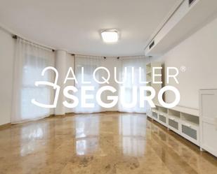 Sala d'estar de Pis de lloguer en Torrent amb Aire condicionat, Terrassa i Traster