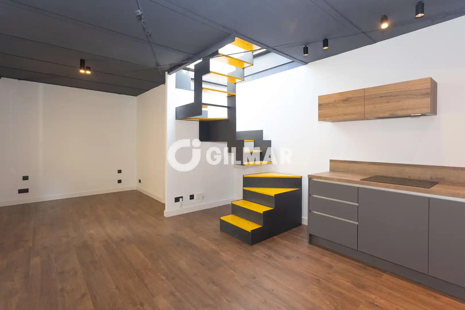 Penthouse with terrace for sale in Retiro, imagen 2