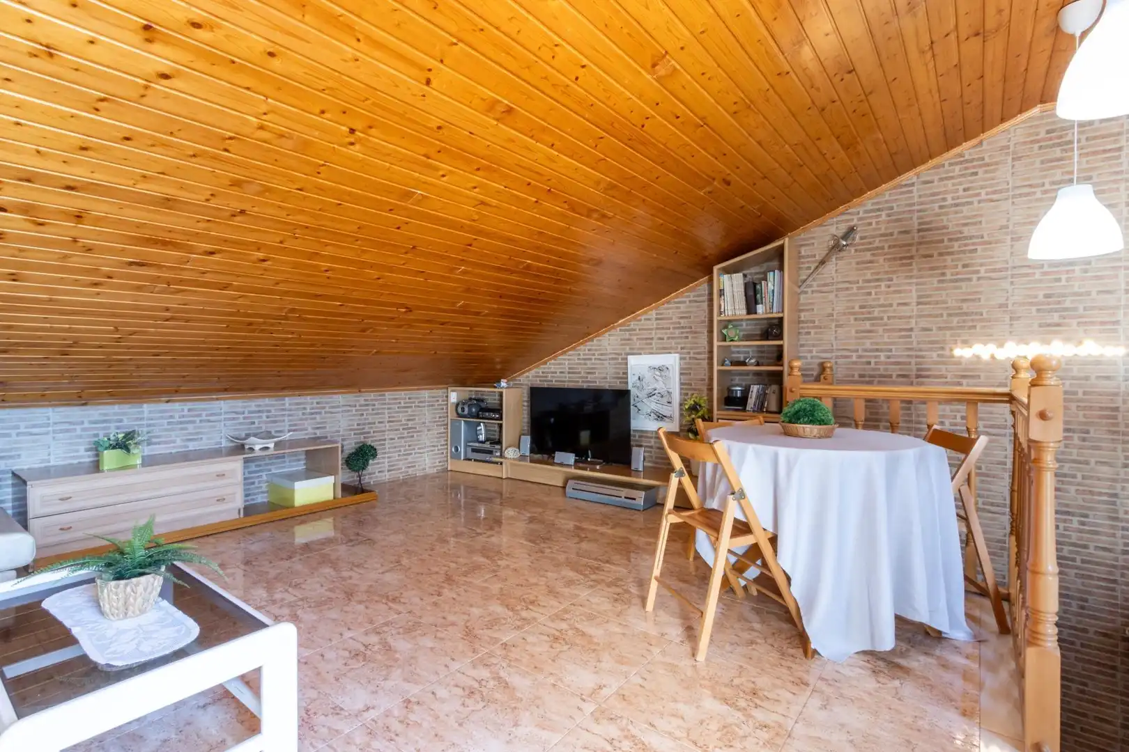Sala de estar de Casa o chalet en venta en Terrassa con Aire acondicionado, Calefacción y Jardín privado