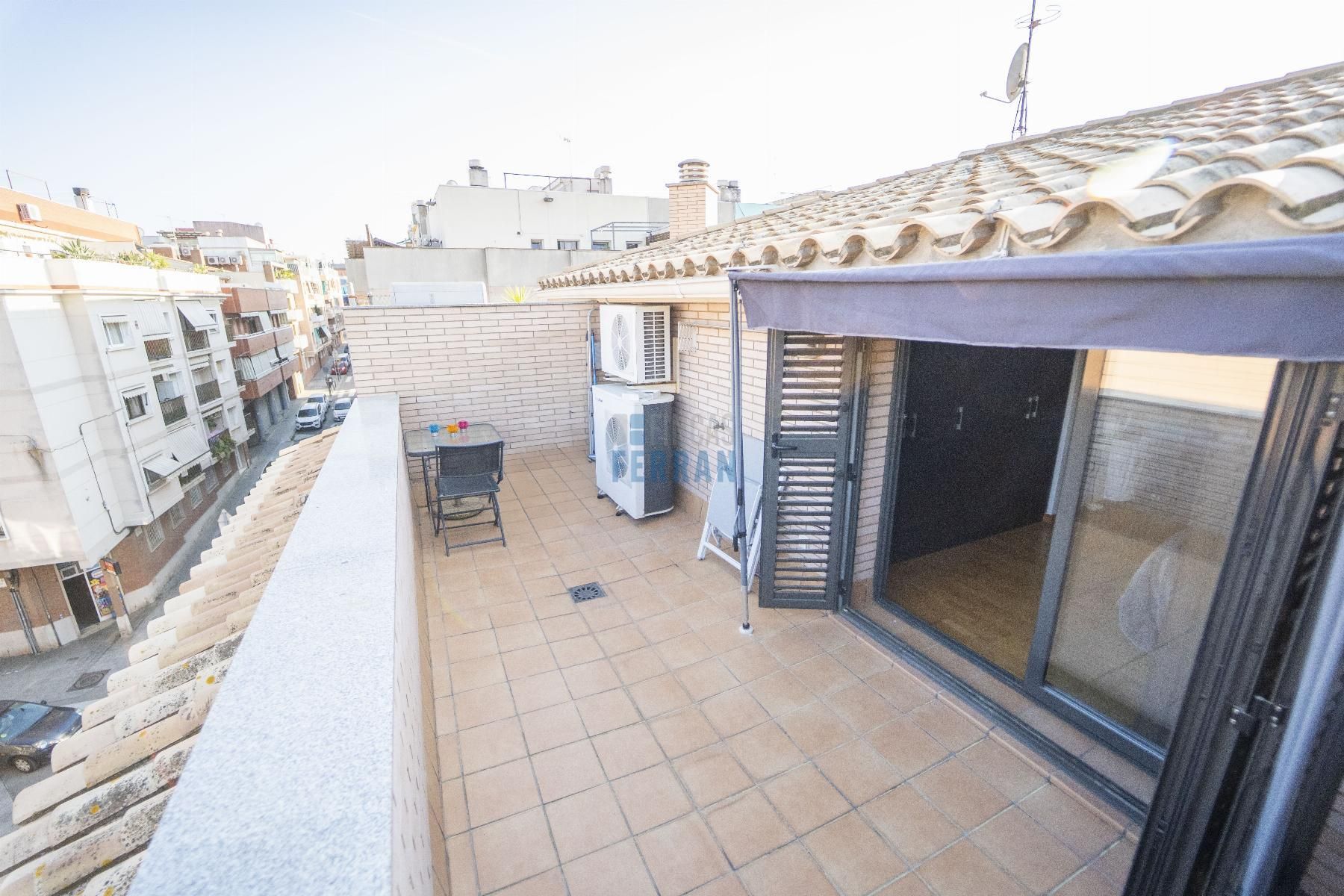 Dúplex en venta en Antoni Gaudi, Marianao
