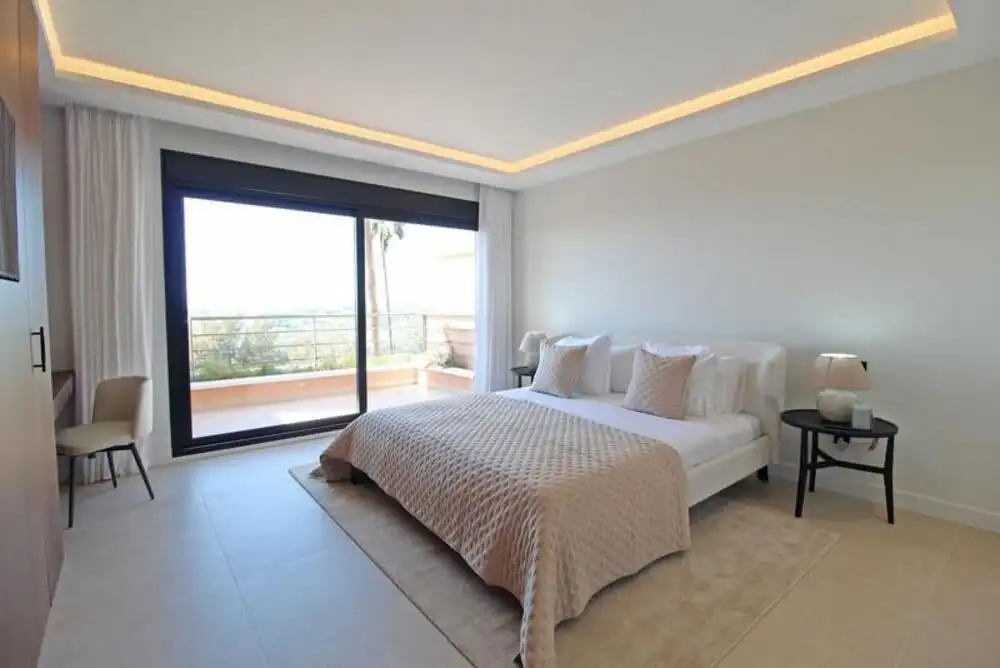Apartamento con piscina en venta en Nueva Andalucía, imagen 17