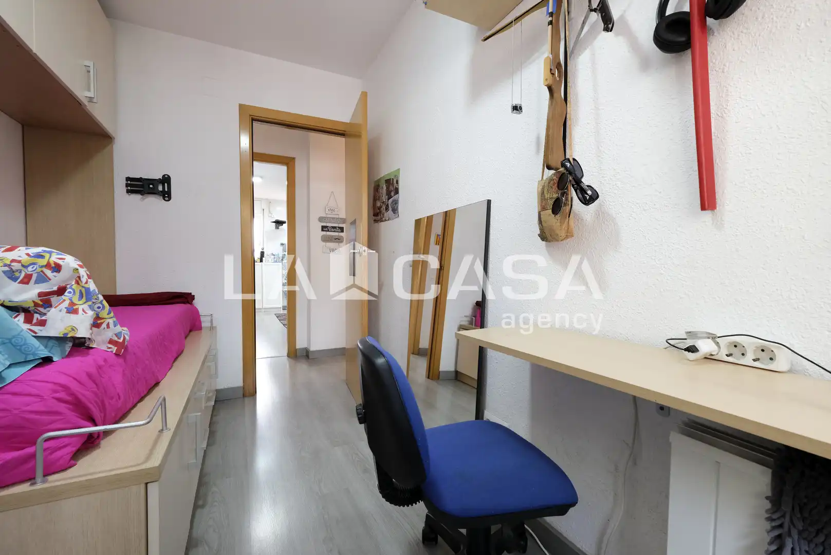 Piso en venta en Barcelona con Calefacción y Balcón