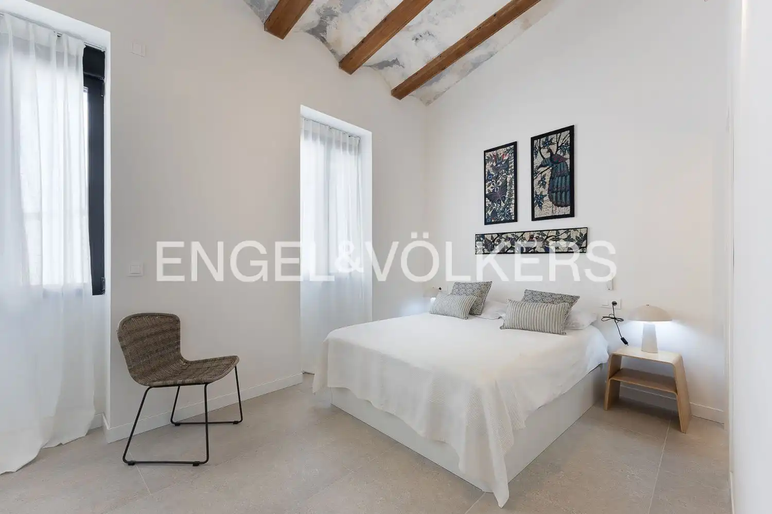 Schlafzimmer von Wohnung zur Miete in Valencia mit Klimaanlage, Heizung und Möbliert