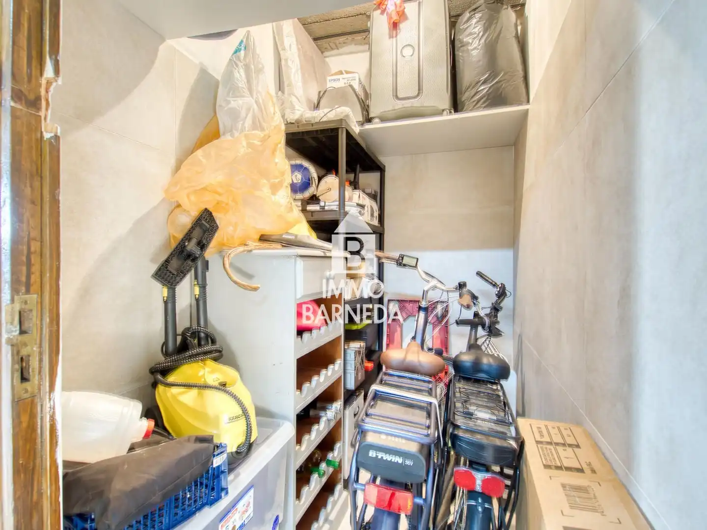 Wohnung zum Verkauf in Empuriabrava mit Klimaanlage, Heizung und Terrasse