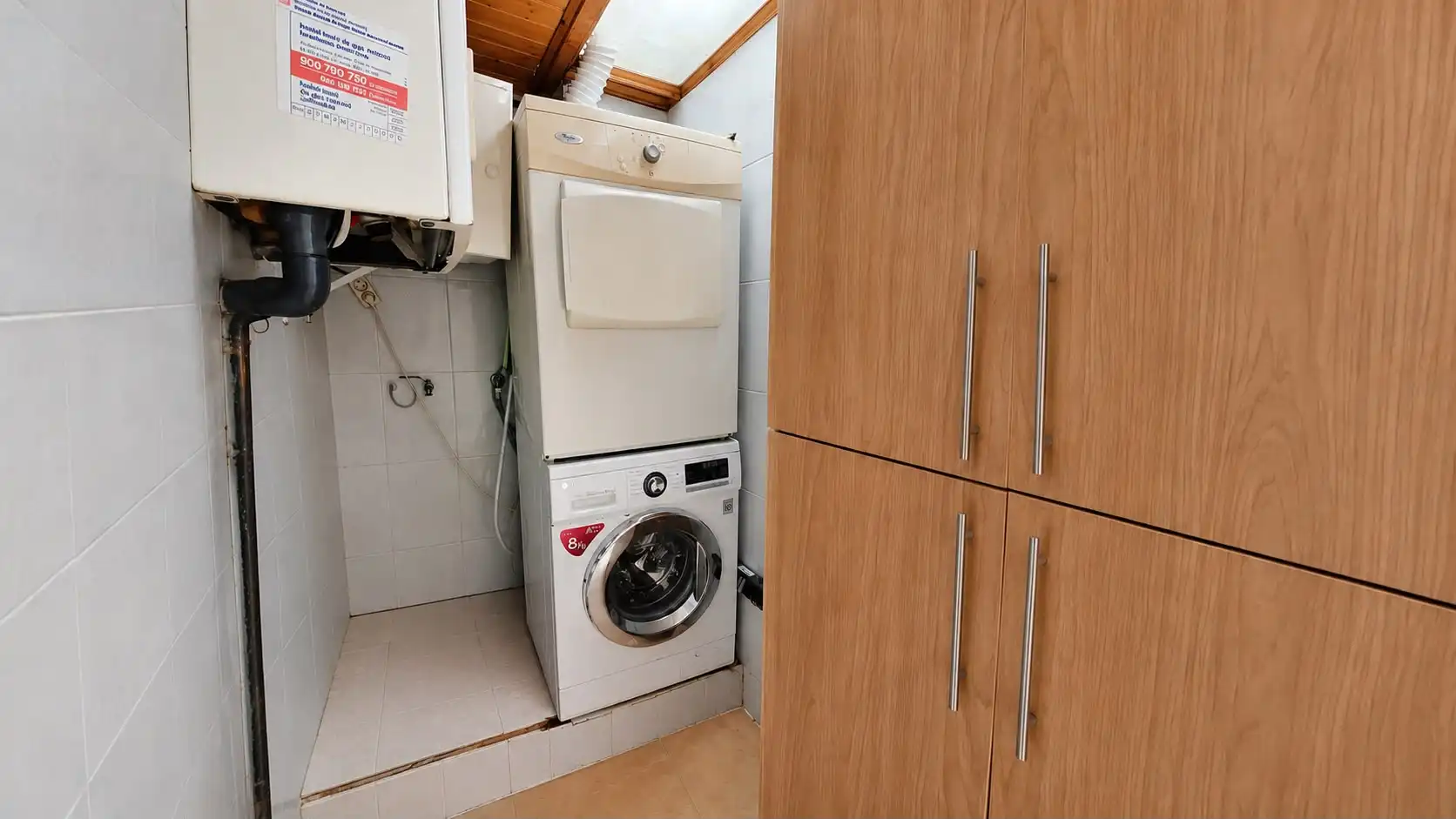 Cocina de Ático en venta en L'Hospitalet de Llobregat con Aire acondicionado, Calefacción y Terraza