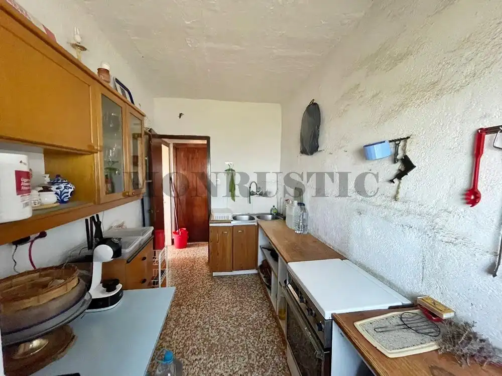 Cocina de Finca rústica en venta en Querol con Jardín privado, Terraza y Trastero