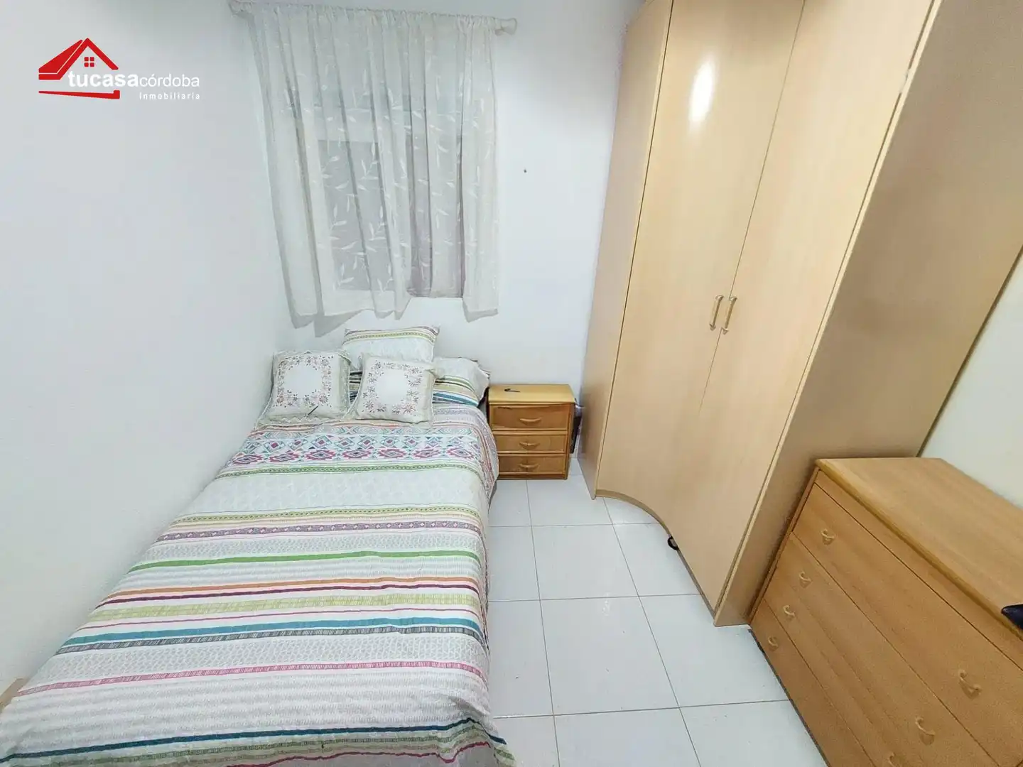 Habitación de Piso en venta en Córdoba con Terraza y Amueblado