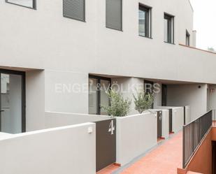 Exterior view of Attic for sale in Santa Coloma de Gramenet  with Air Conditioner, Heating and Parquet flooring