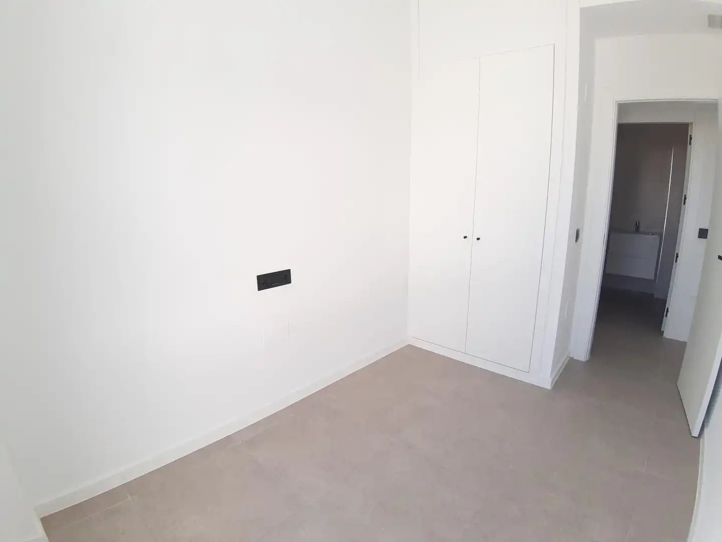Habitación de Ático de alquiler en Fuengirola con Terraza, Trastero y Jacuzzi