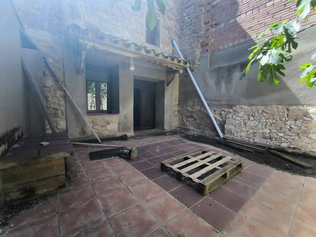 Casa adosada en Venta en Castelldans